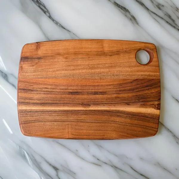 curved wooden chopping board 1149175